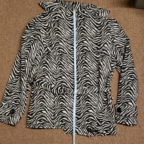 Jacket - Picture 4 of 6